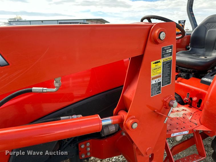 image for item LR9556 2016 Kubota MX5200  MFWD tractor