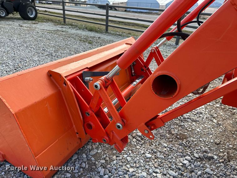 image for item LR9556 2016 Kubota MX5200  MFWD tractor