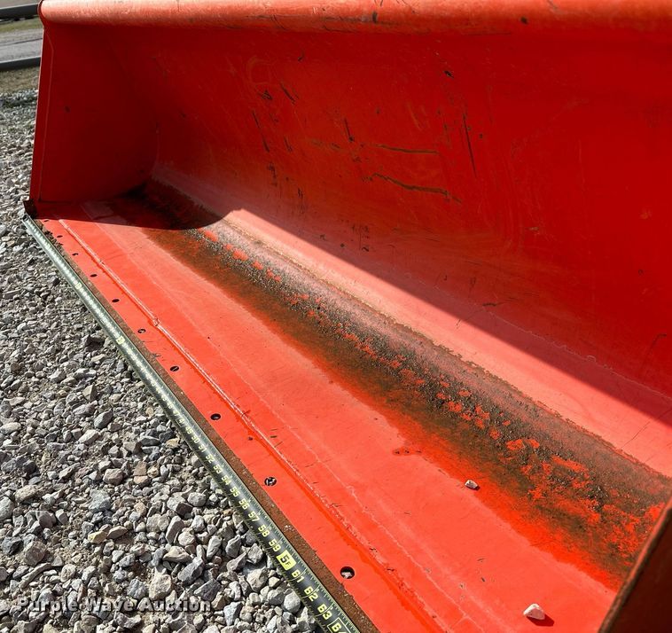 image for item LR9556 2016 Kubota MX5200  MFWD tractor