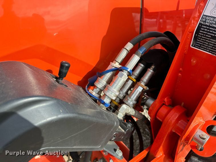 image for item LR9556 2016 Kubota MX5200  MFWD tractor