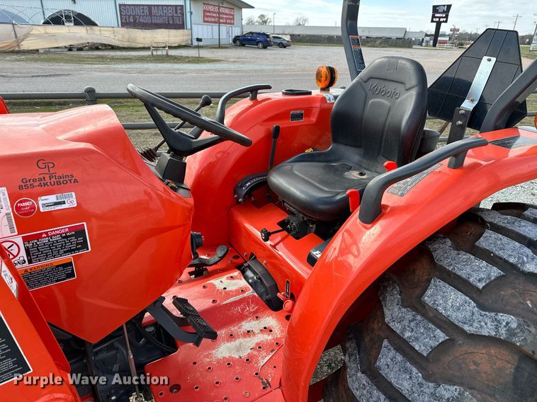 image for item LR9556 2016 Kubota MX5200  MFWD tractor