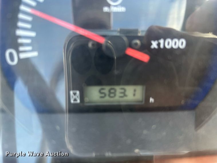 image for item LR9556 2016 Kubota MX5200  MFWD tractor