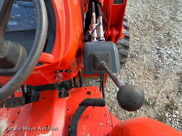 image for item LR9556 2016 Kubota MX5200  MFWD tractor
