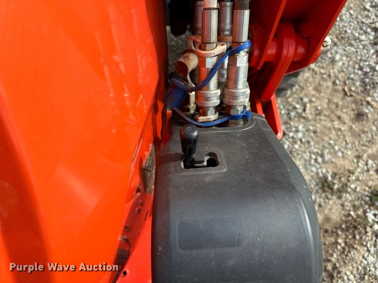 image for item LR9556 2016 Kubota MX5200  MFWD tractor