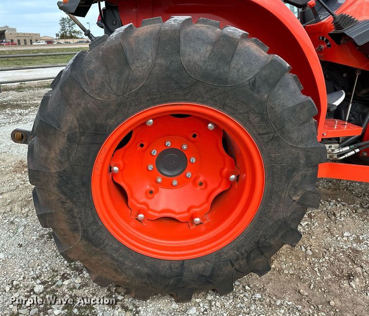 image for item LR9556 2016 Kubota MX5200  MFWD tractor