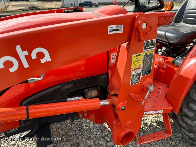 image for item LR9557 2020 Kubota L2501D  MFWD tractor