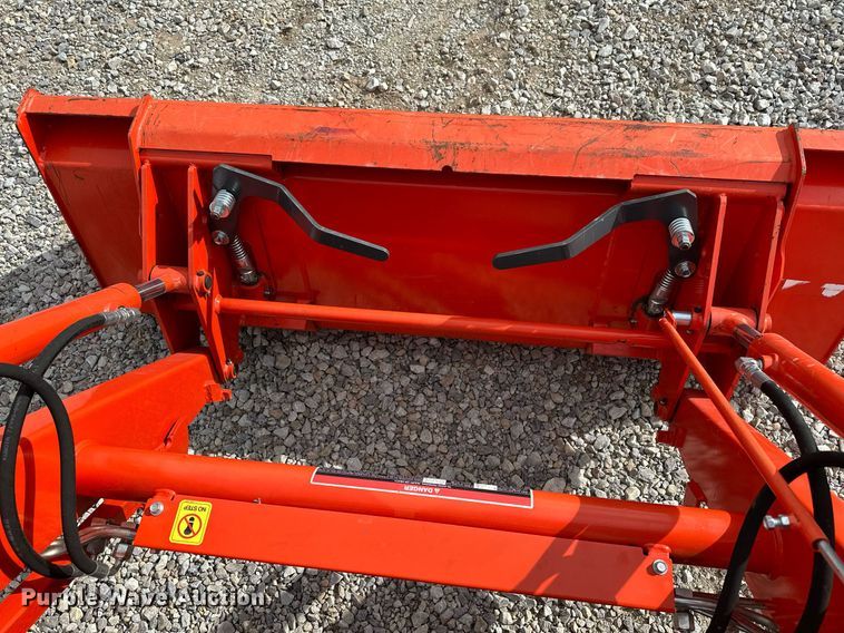 image for item LR9557 2020 Kubota L2501D  MFWD tractor