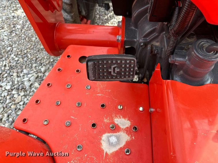 image for item LR9557 2020 Kubota L2501D  MFWD tractor