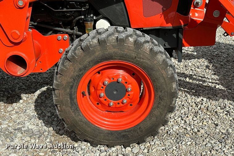 image for item LR9557 2020 Kubota L2501D  MFWD tractor