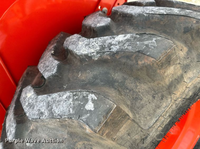 image for item LR9557 2020 Kubota L2501D  MFWD tractor