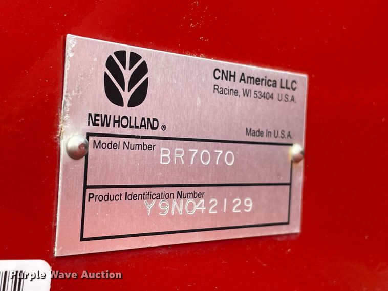 image for item MM9384 2010 New Holland BR7070 round baler