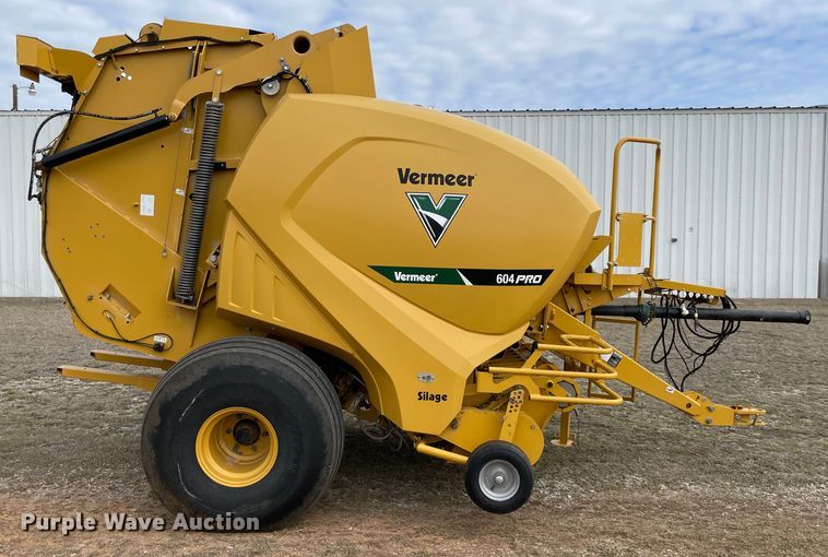 image for item MM9385 2019 Vermeer 604PR Silage Special round baler