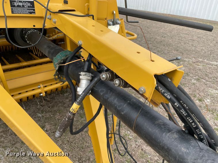 image for item MM9385 2019 Vermeer 604PR Silage Special round baler