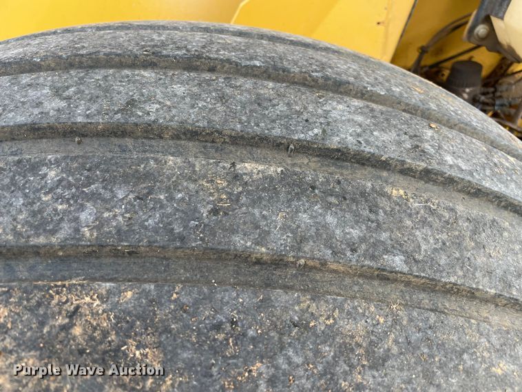 image for item MM9385 2019 Vermeer 604PR Silage Special round baler