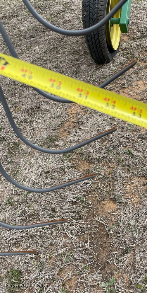 image for item MM9387 John Deere 702  hay rake