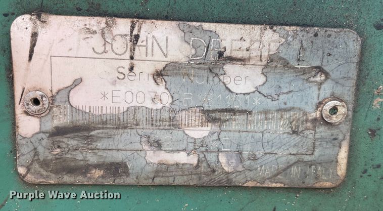 image for item MM9387 John Deere 702  hay rake