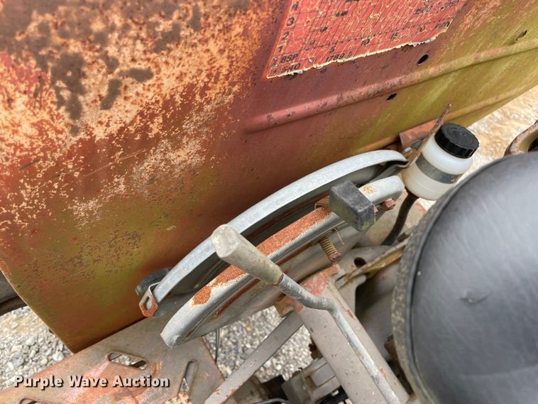 image for item MM9389 Massey Ferguson 290  tractor