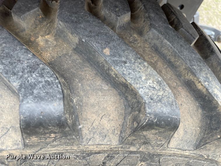 image for item MM9390 2017 Kubota BX2670  MFWD tractor