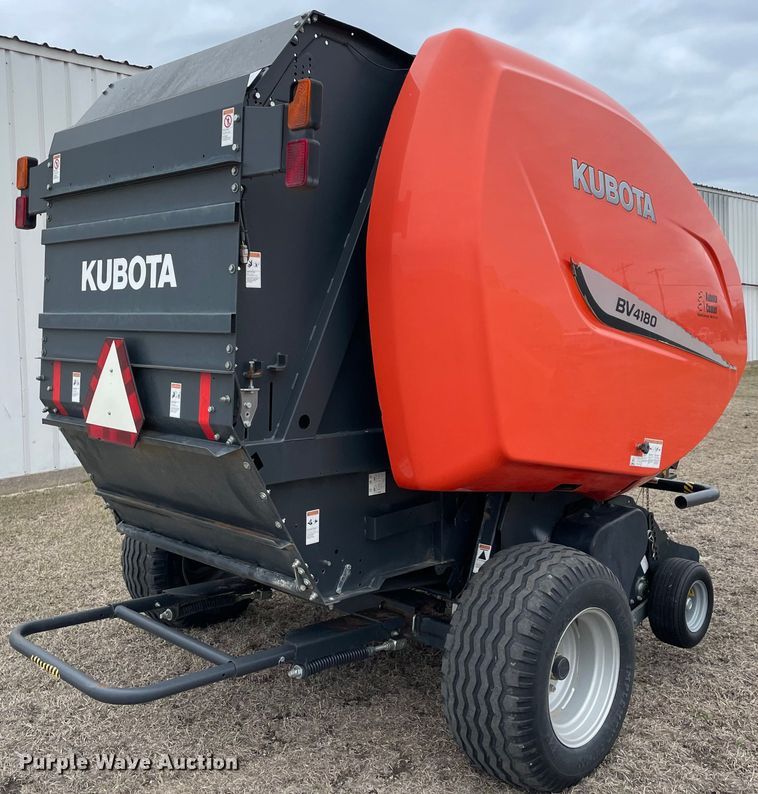 image for item MM9392 2015 Kubota BV4180 round baler