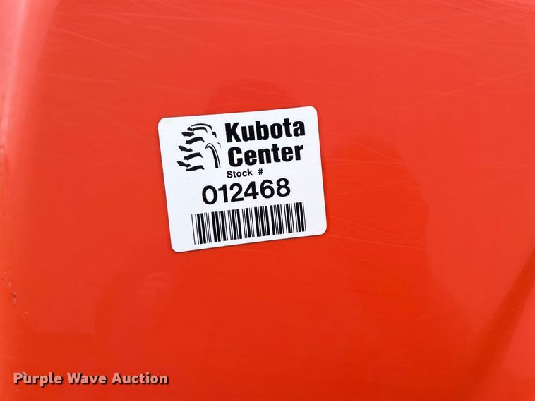 image for item MM9392 2015 Kubota BV4180 round baler