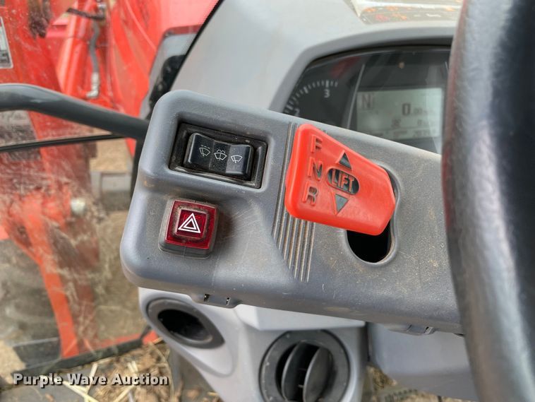 image for item MM9393 2019 Kubota M5-091D  MFWD tractor