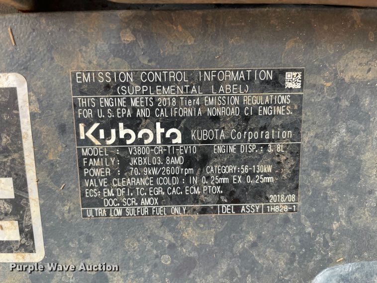 image for item MM9393 2019 Kubota M5-091D  MFWD tractor