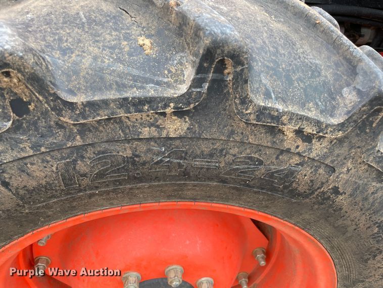 image for item MM9393 2019 Kubota M5-091D  MFWD tractor