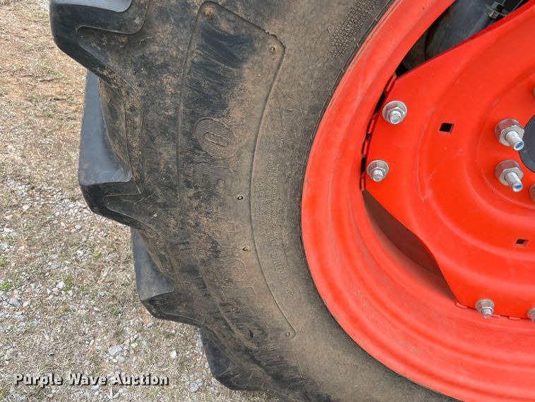 image for item MM9393 2019 Kubota M5-091D  MFWD tractor