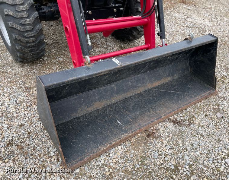 image for item MM9394 Mahindra 4035  MFWD tractor