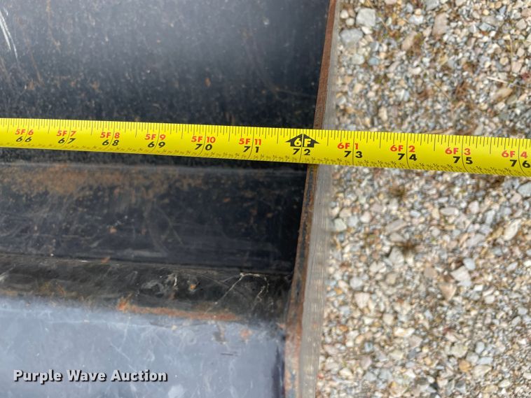 image for item MM9394 Mahindra 4035  MFWD tractor