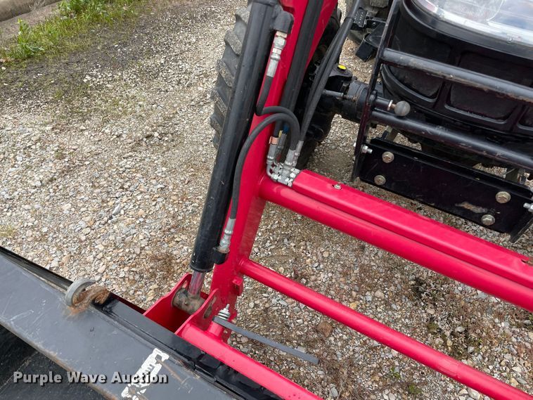 image for item MM9394 Mahindra 4035  MFWD tractor