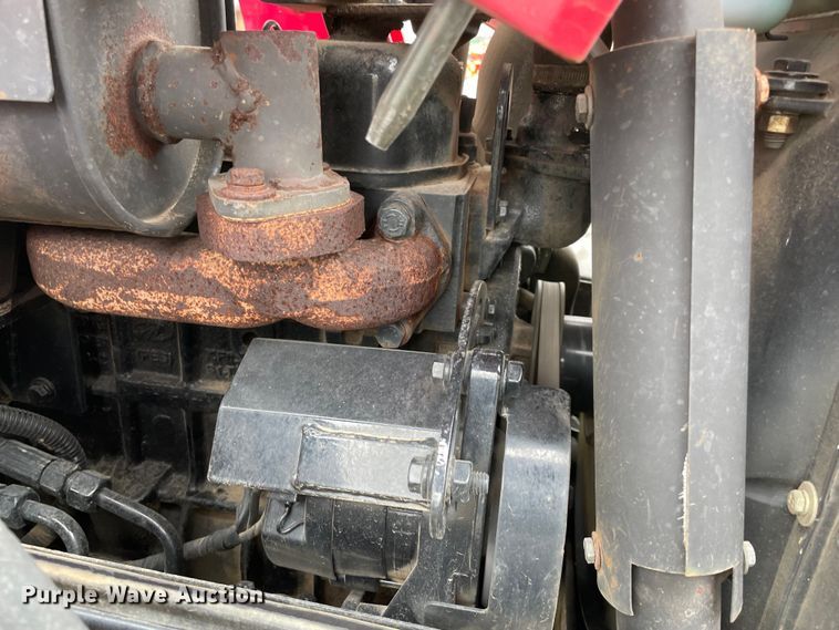 image for item MM9394 Mahindra 4035  MFWD tractor