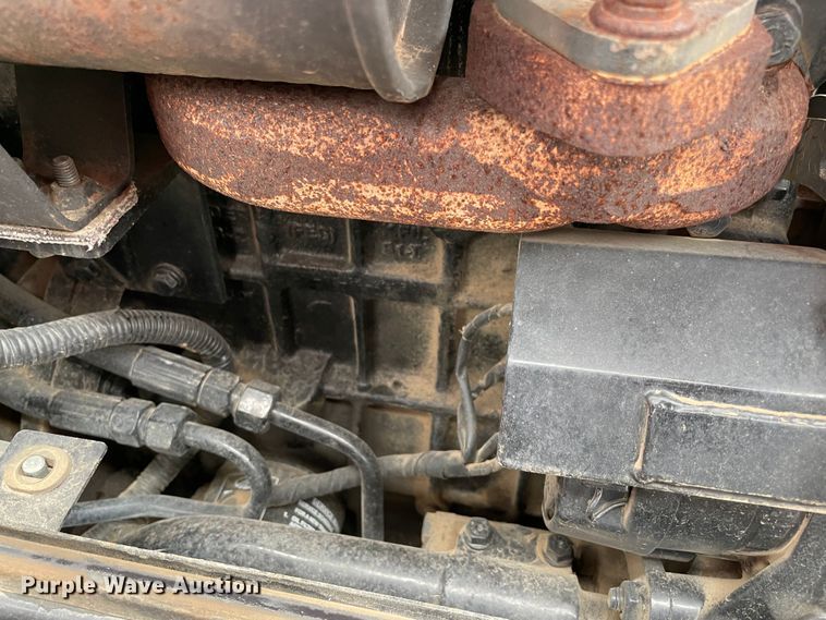 image for item MM9394 Mahindra 4035  MFWD tractor