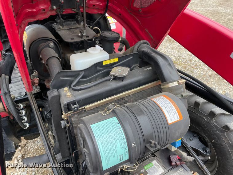 image for item MM9394 Mahindra 4035  MFWD tractor