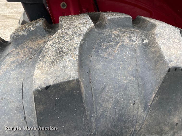 image for item MM9394 Mahindra 4035  MFWD tractor