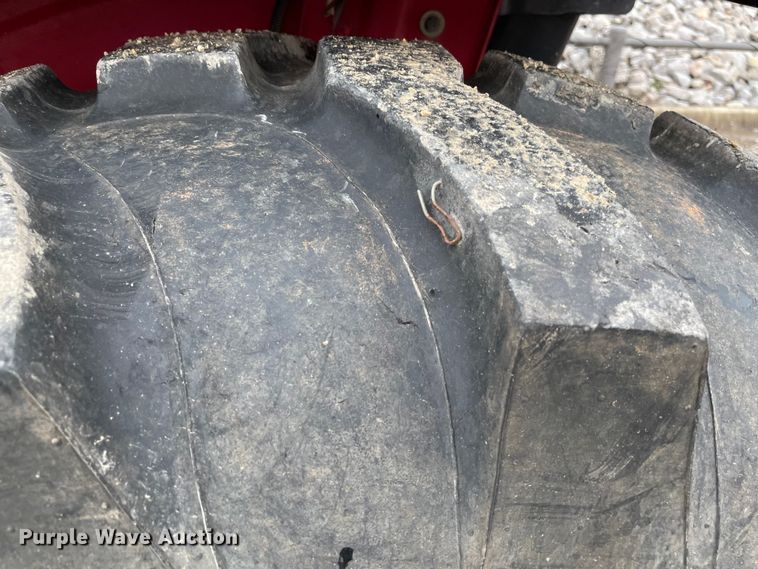 image for item MM9394 Mahindra 4035  MFWD tractor