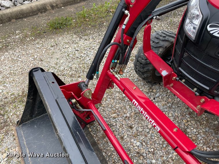 image for item MM9395 2021 Mahindra EMAX 20S  MFWD tractor