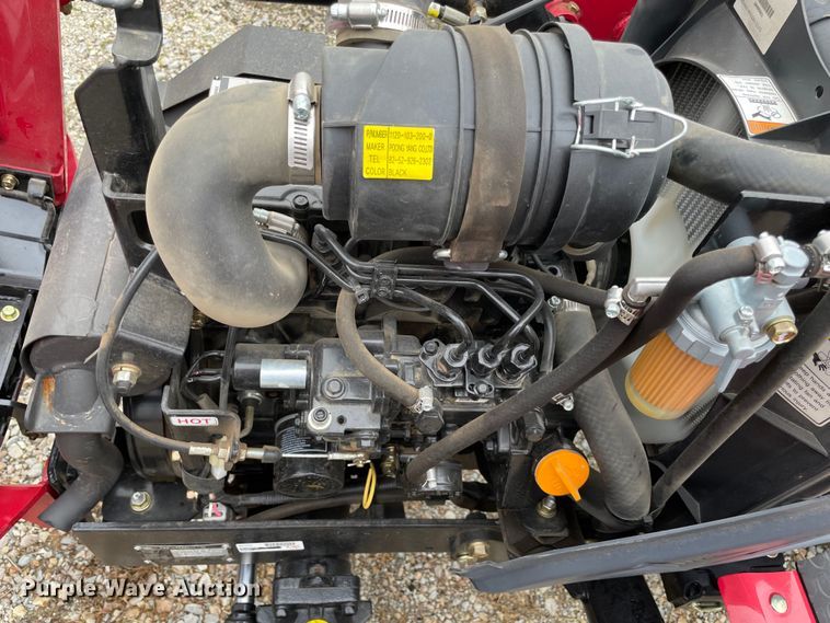 image for item MM9395 2021 Mahindra EMAX 20S  MFWD tractor