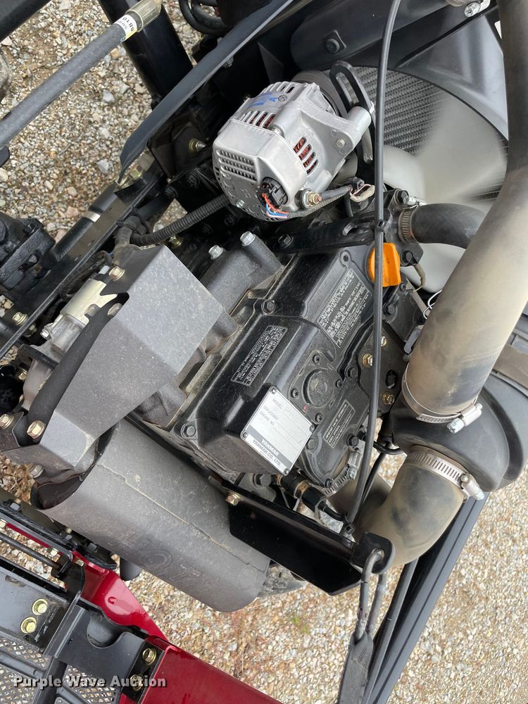 image for item MM9395 2021 Mahindra EMAX 20S  MFWD tractor