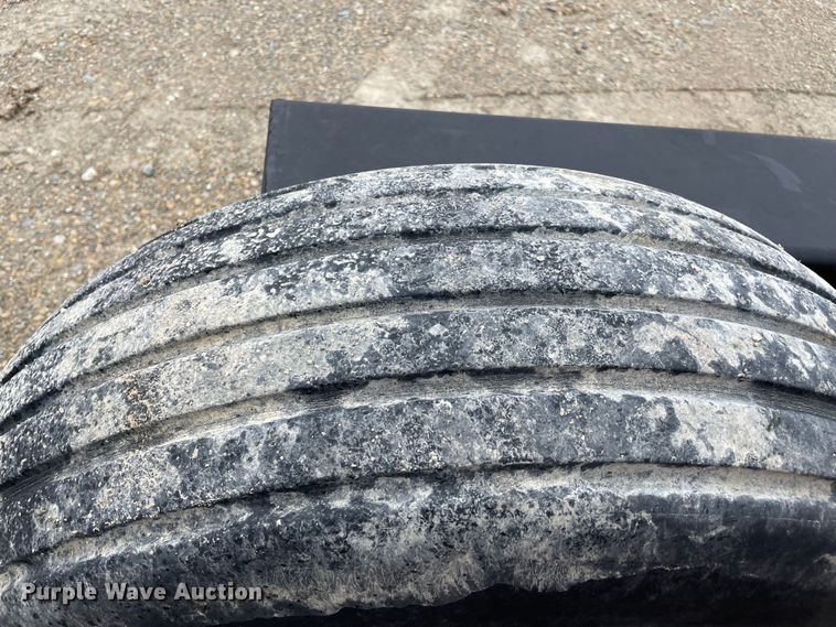 image for item MM9396 Kuhn GMD700GII HD  disc mower