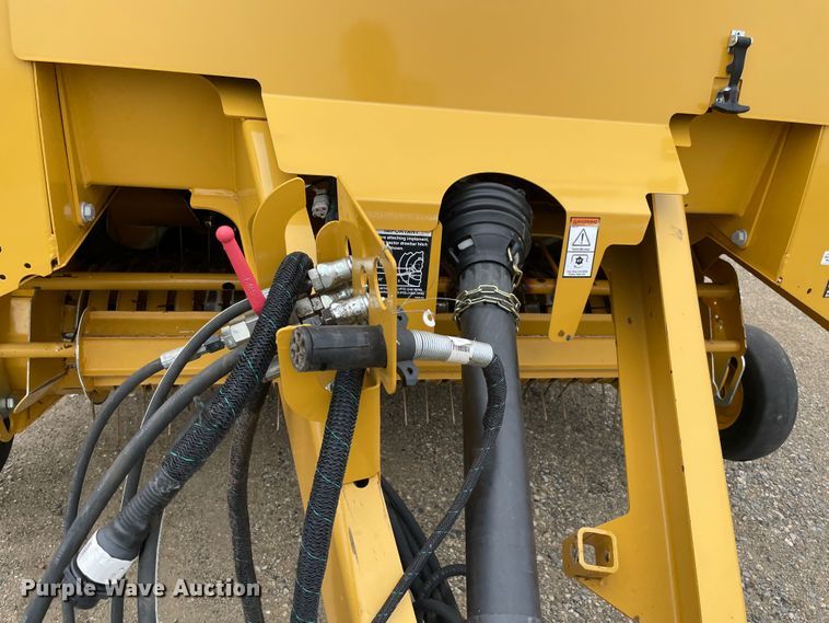 image for item MM9398 2020 Vermeer 504R Premium round baler