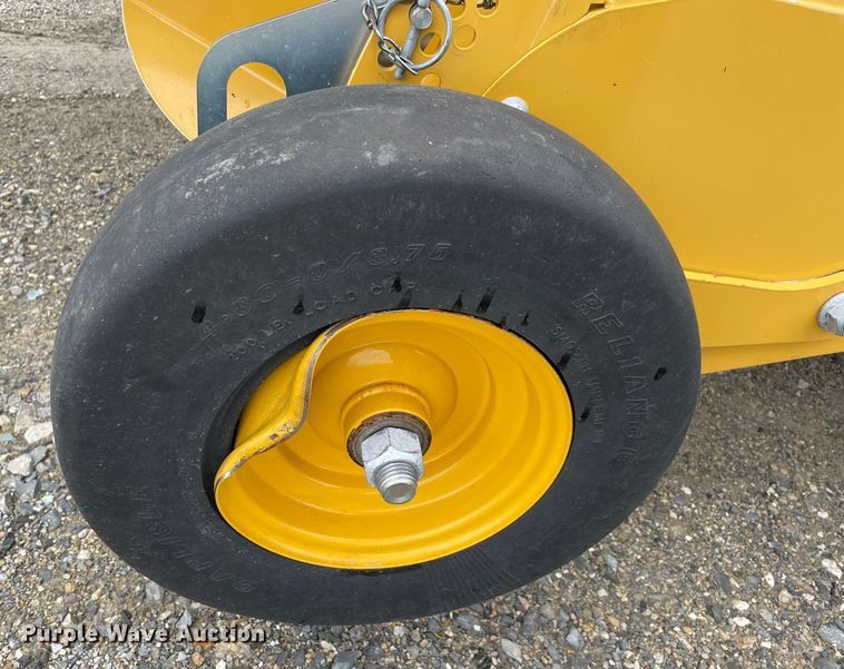 image for item MM9398 2020 Vermeer 504R Premium round baler