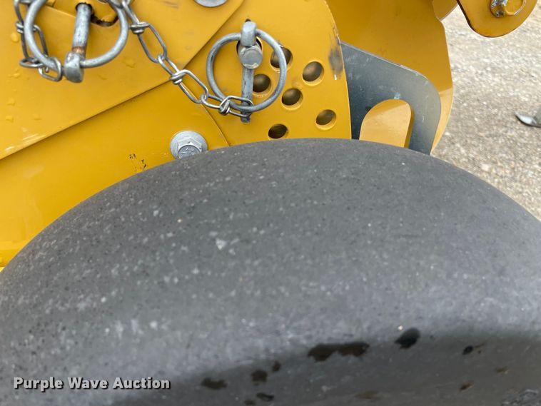 image for item MM9398 2020 Vermeer 504R Premium round baler