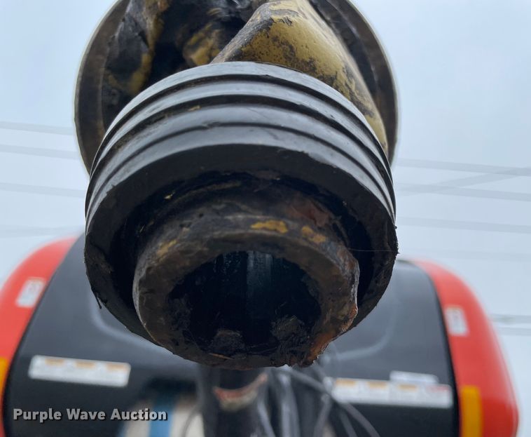 image for item MM9399 2016 Kubota BV4160 round baler