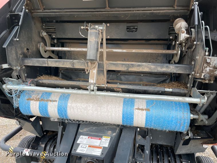 image for item MM9399 2016 Kubota BV4160 round baler