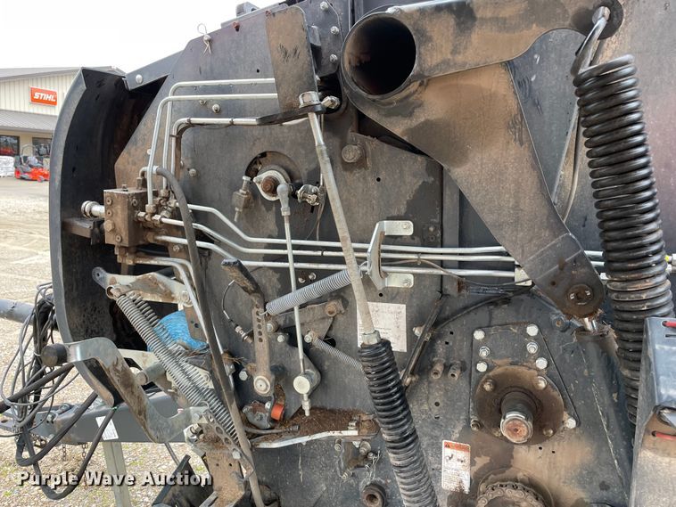 image for item MM9399 2016 Kubota BV4160 round baler