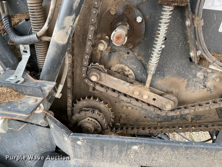 image for item MM9399 2016 Kubota BV4160 round baler