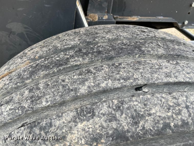 image for item MM9399 2016 Kubota BV4160 round baler