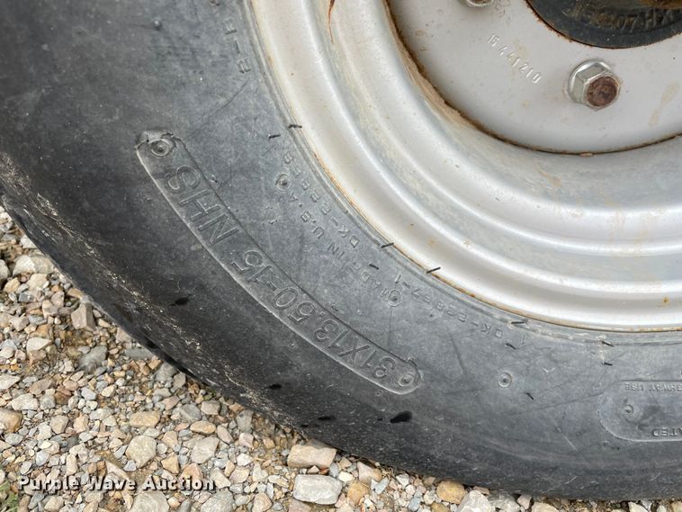 image for item MM9399 2016 Kubota BV4160 round baler