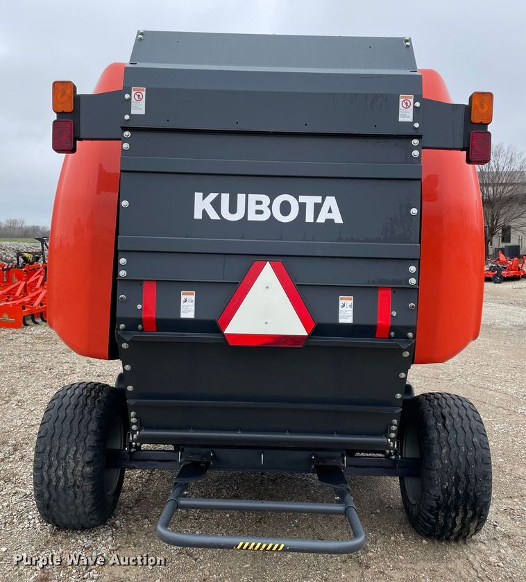 image for item MM9400 2016 Kubota BV4180 round baler